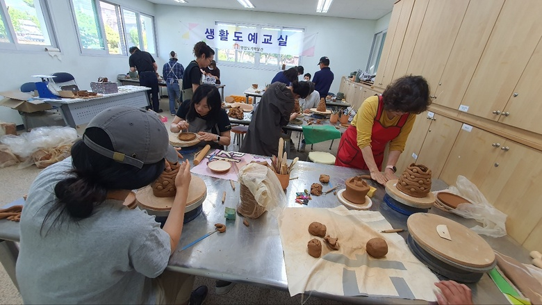 2023년 하반기 생활도예교실 운영 안내 이미지 1