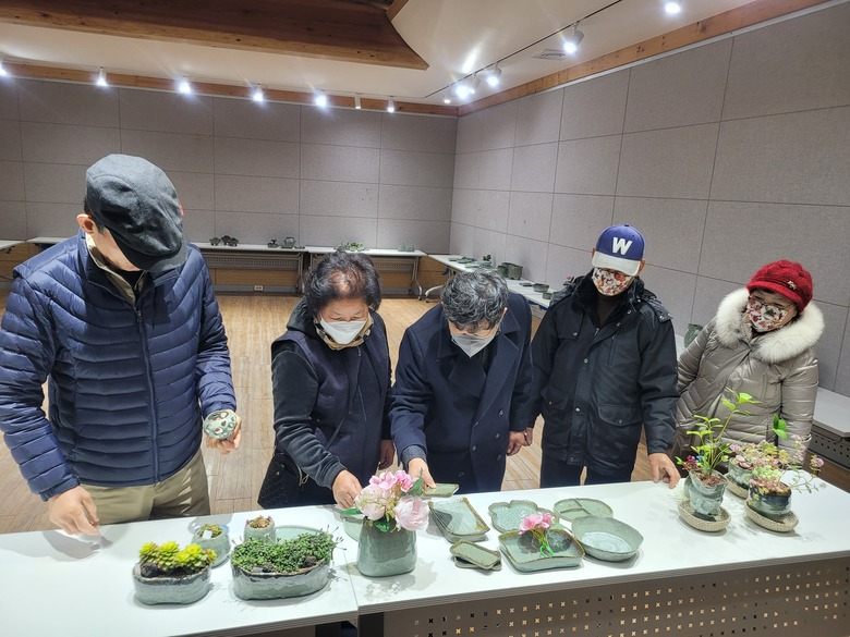 영암도기박물관 생활도예교실&도예동아리 작품전시회[영암, 행복을 빚다] 이미지 1