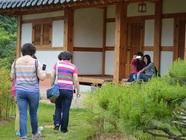 미술관에서의 休