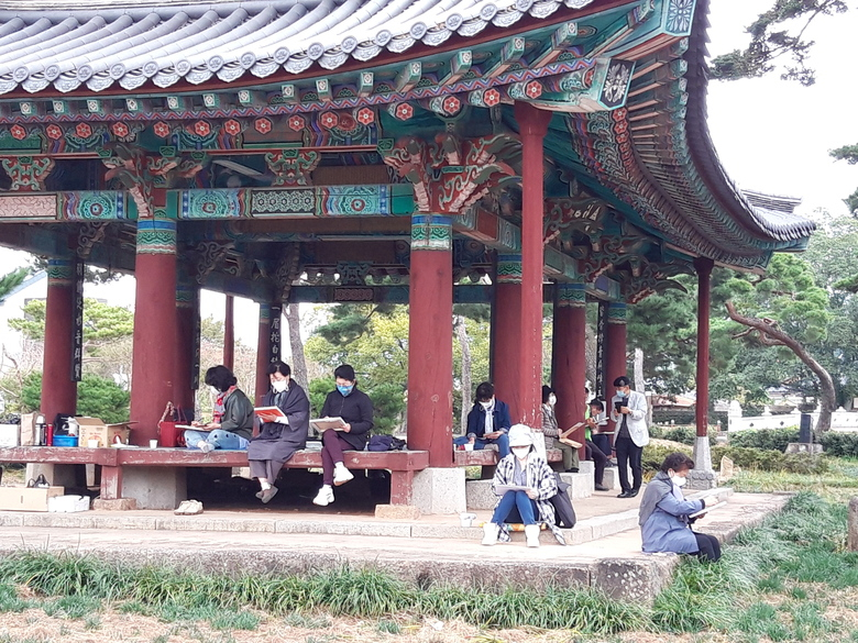 행당박인주 작가님 수강생들의 야외스케치 수업 이미지 2