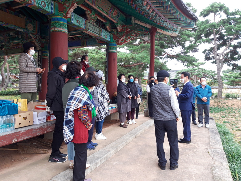 행당박인주 작가님 수강생들의 야외스케치 수업 이미지 1