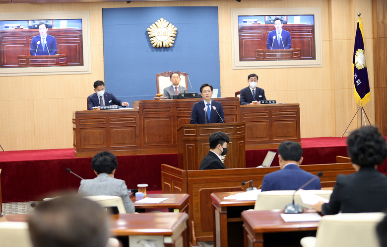 영암군의회 제2차 본회의 군정질의답변  이미지 2
