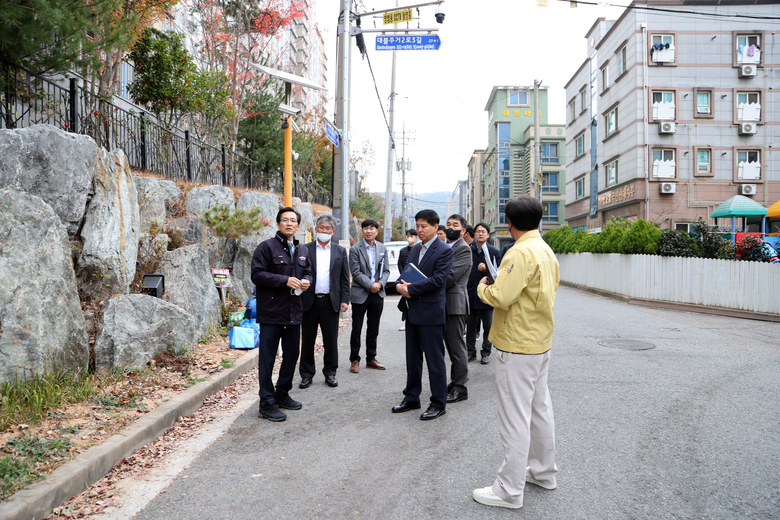 삼호읍 대불주거로 쓰레기 민원현장 방문 이미지 2