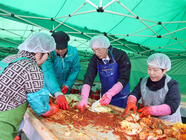 사랑품은 합동 김장의 날 김치담그기 자원봉사