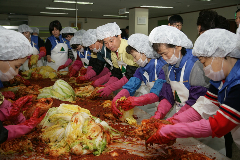 영암군, 연말연시 온정 잇따라 이미지 2