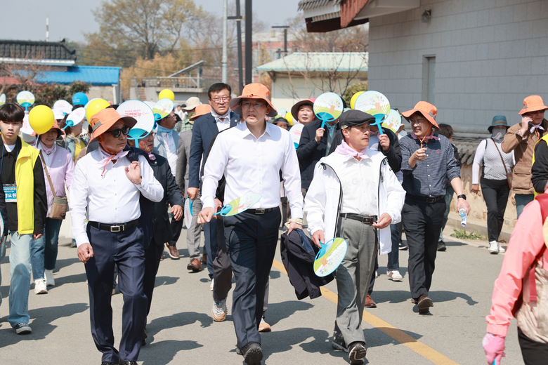 봄,마중 구림 벚꽃길 걷기 이미지 3