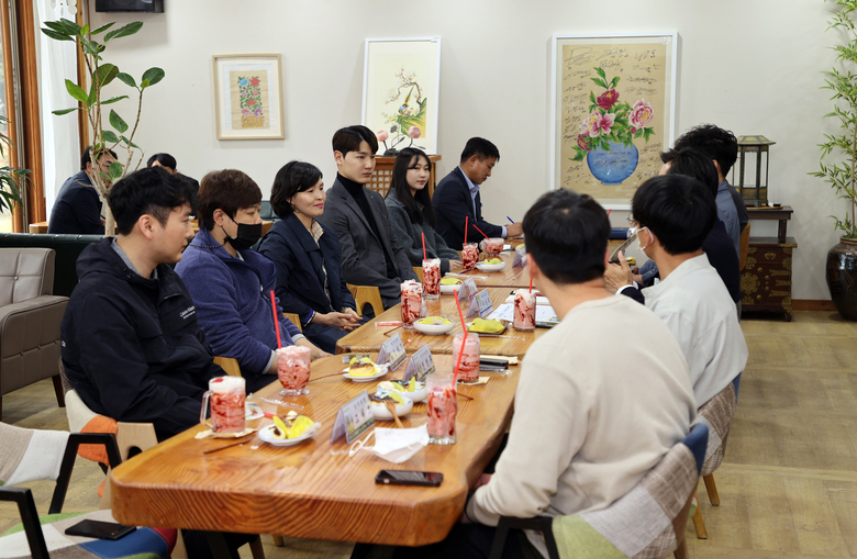 영암 농수산 유통활동가와 목요대화 이미지 2