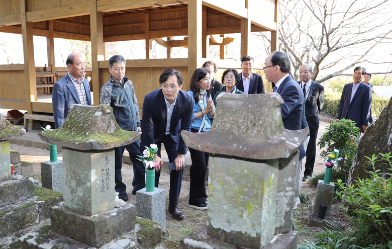 일본 간자키시 왕인천망궁 방문 이미지 2